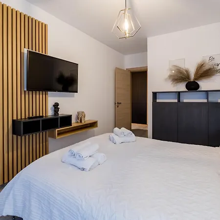 Onix Studio & - N10 Pool & Playground Navodari